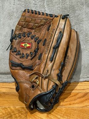Easton Natural Series Baseball/Softball Glove NAT90-RIGHT 14”-Tanned Leather